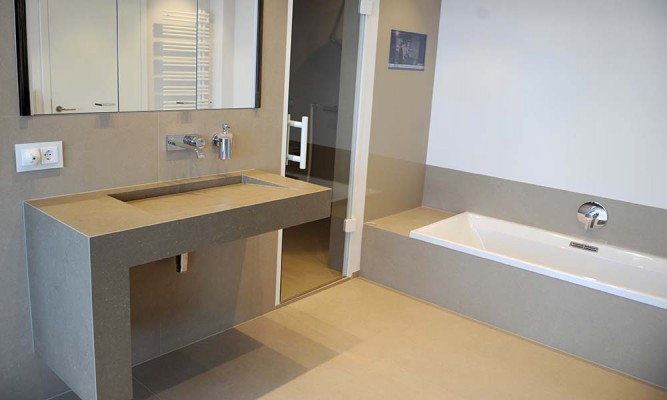front_fliesen-design-fliesenleger-fasuro-bad-villa_01