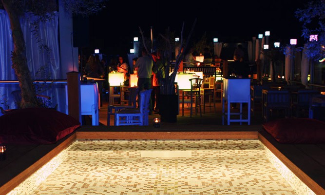 front_fliesen-design-gaestetoilette-pool-nautic-club_03